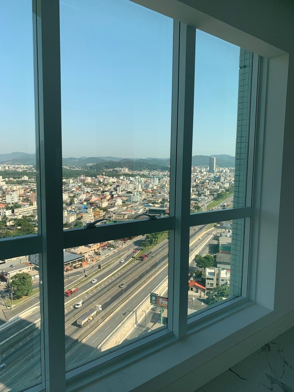 Apartamento de 3 quartos com 3 suítes e 187 m² em Bal. Camboriú