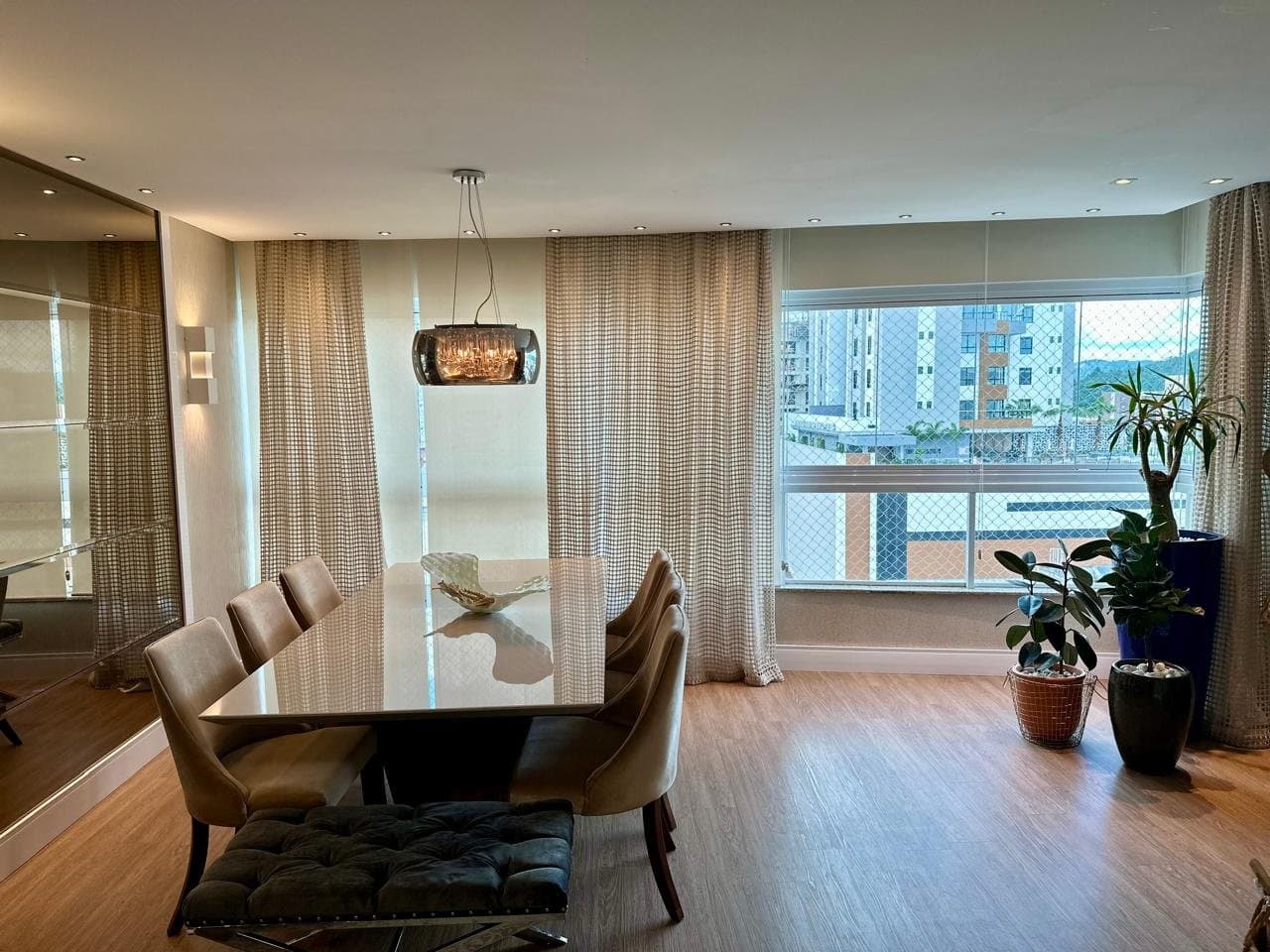 Apartamento de 3 quartos com 1 suíte e 121 m² em Bal. Camboriú