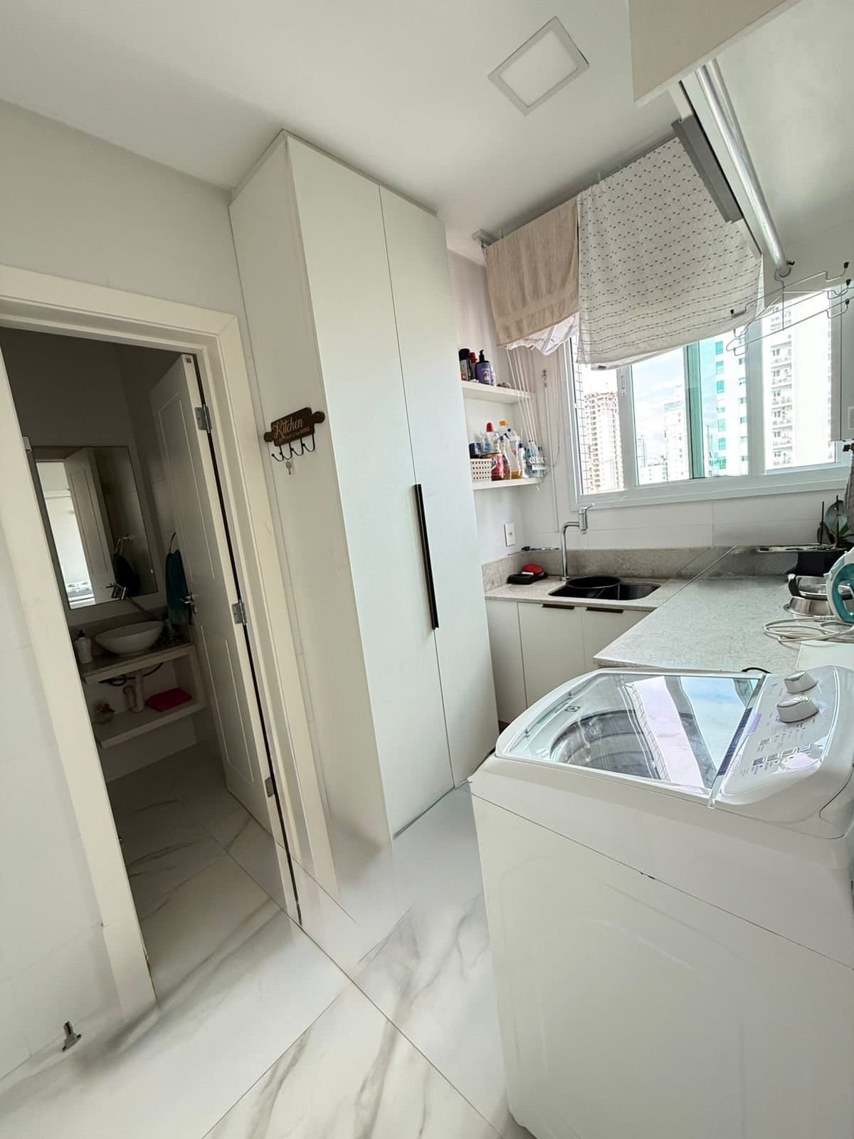 Apartamento de 3 quartos com 3 suítes e 151 m² em Bal. Camboriú