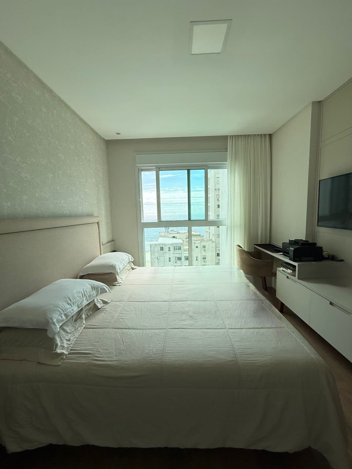 Apartamento de 3 quartos com 3 suítes e 151 m² em Bal. Camboriú