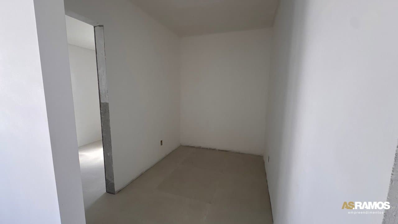 Apartamento de 3 quartos com 3 suítes e 131 m² em Bal. Camboriú