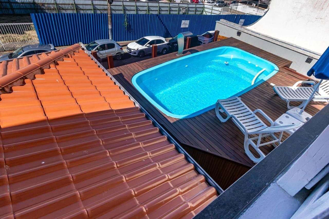 Casa de 3 quartos com 1 suíte e 178 m² em Bal. Camboriú