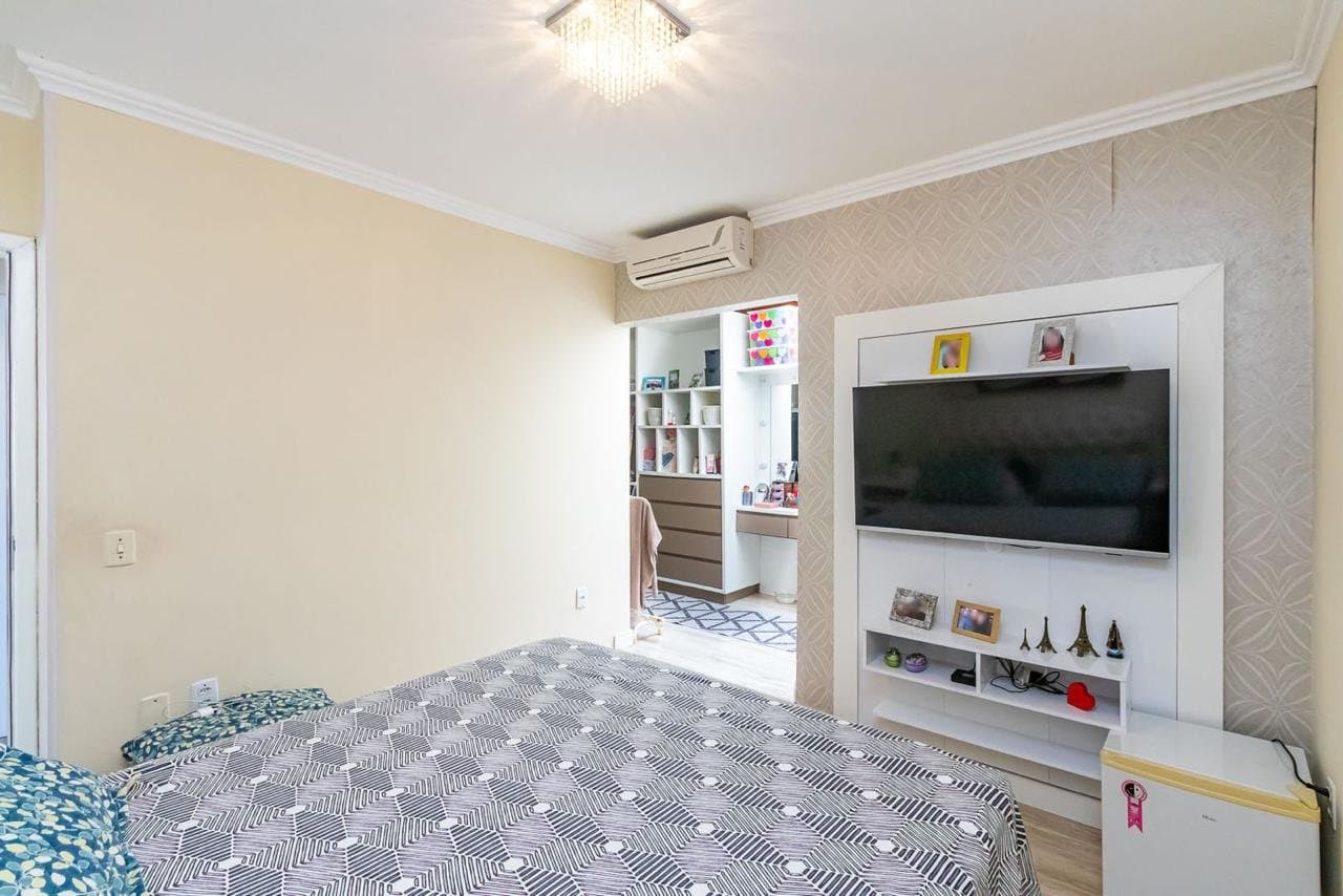 Casa de 3 quartos com 1 suíte e 178 m² em Bal. Camboriú
