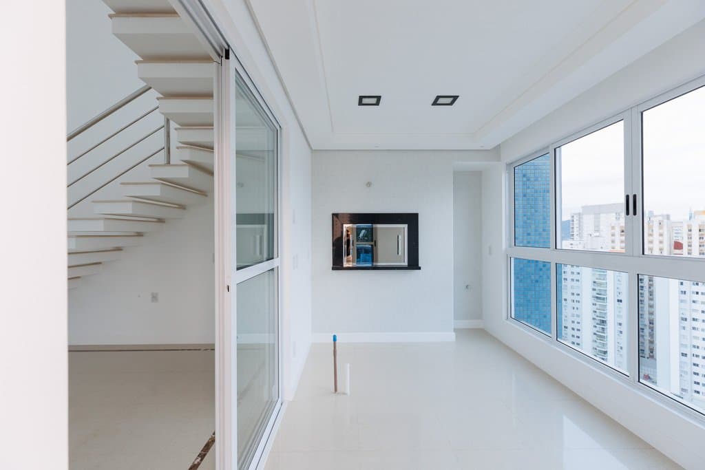 Apartamento de 2 quartos com 2 suítes e 252 m² em Bal. Camboriú