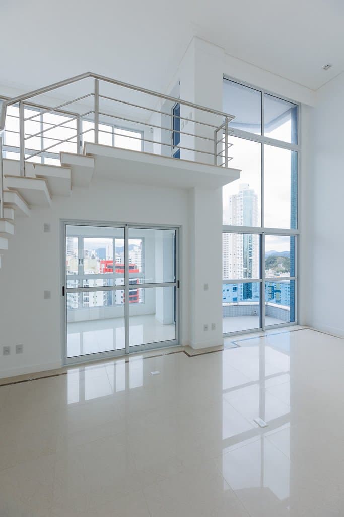 Apartamento de 2 quartos com 2 suítes e 252 m² em Bal. Camboriú