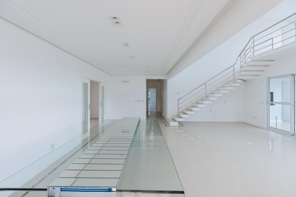 Apartamento de 2 quartos com 2 suítes e 252 m² em Bal. Camboriú