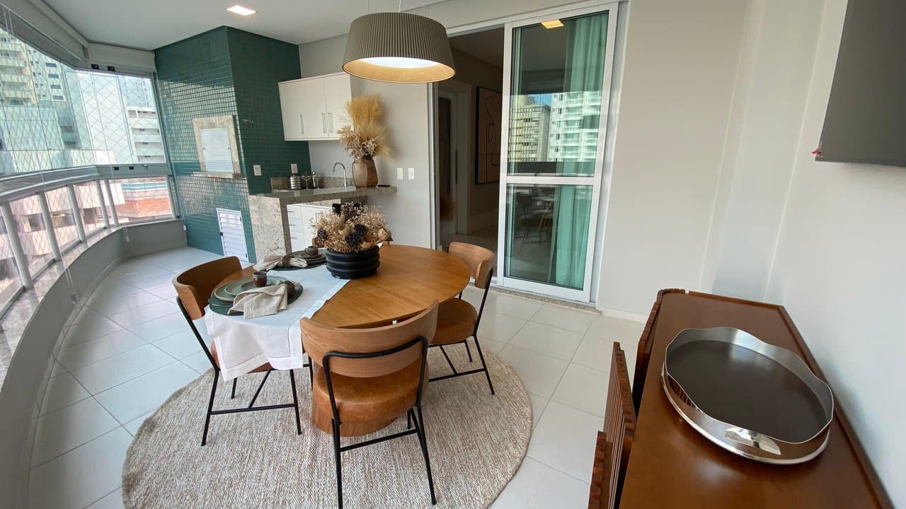 Apartamento de 3 quartos com 1 suíte e 139 m² em Bal. Camboriú