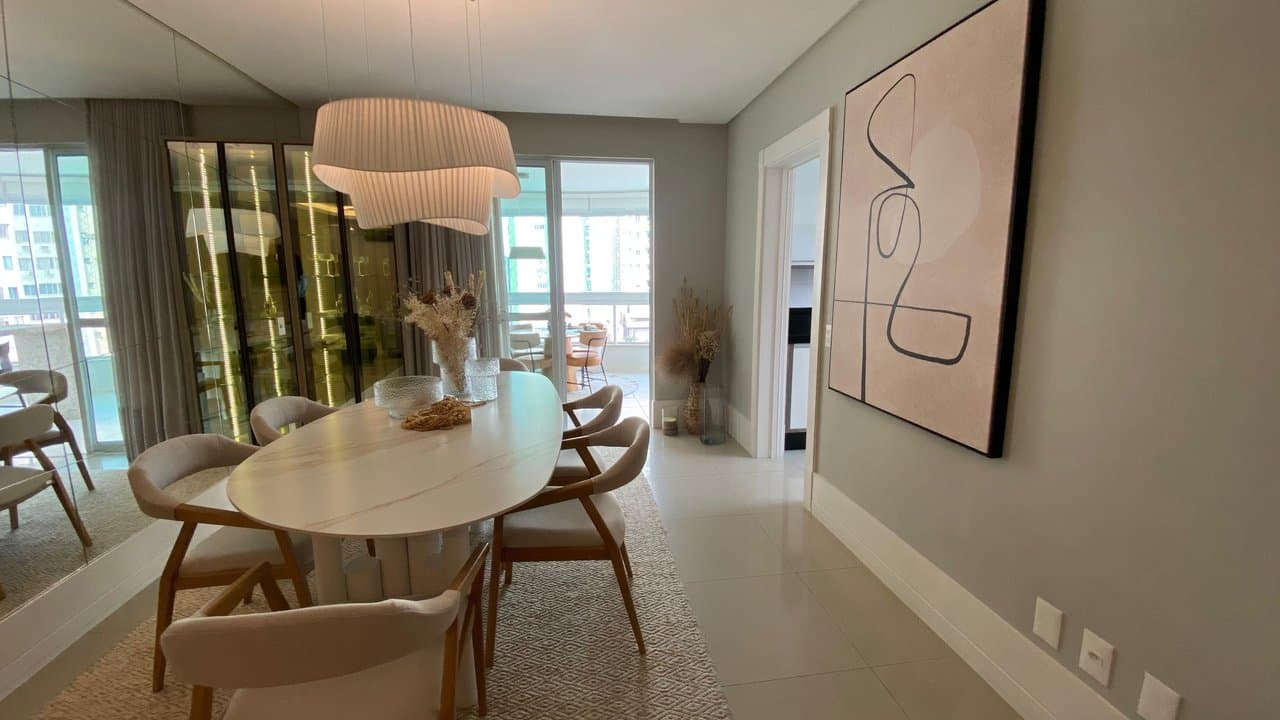 Apartamento de 3 quartos com 1 suíte e 139 m² em Bal. Camboriú