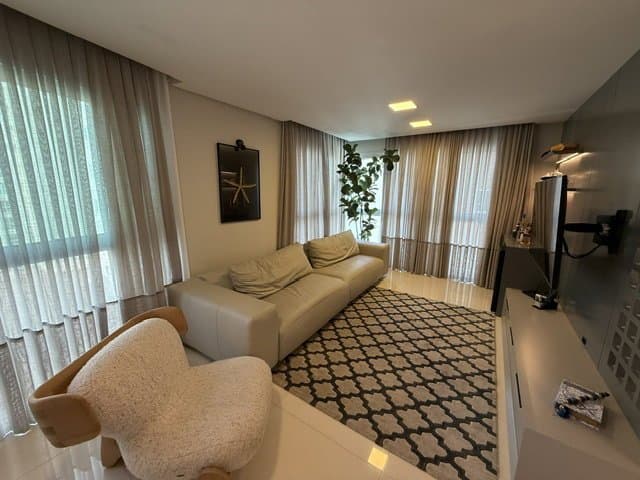 Apartamento de 3 quartos com 3 suítes e 127 m² em Bal. Camboriú