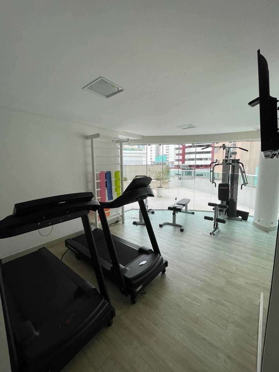 Apartamento de 3 quartos com 3 suítes e 154 m² em Bal. Camboriú