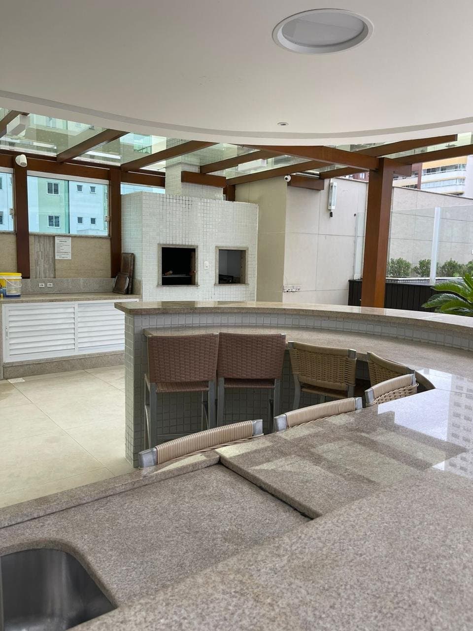 Apartamento de 3 quartos com 3 suítes e 154 m² em Bal. Camboriú