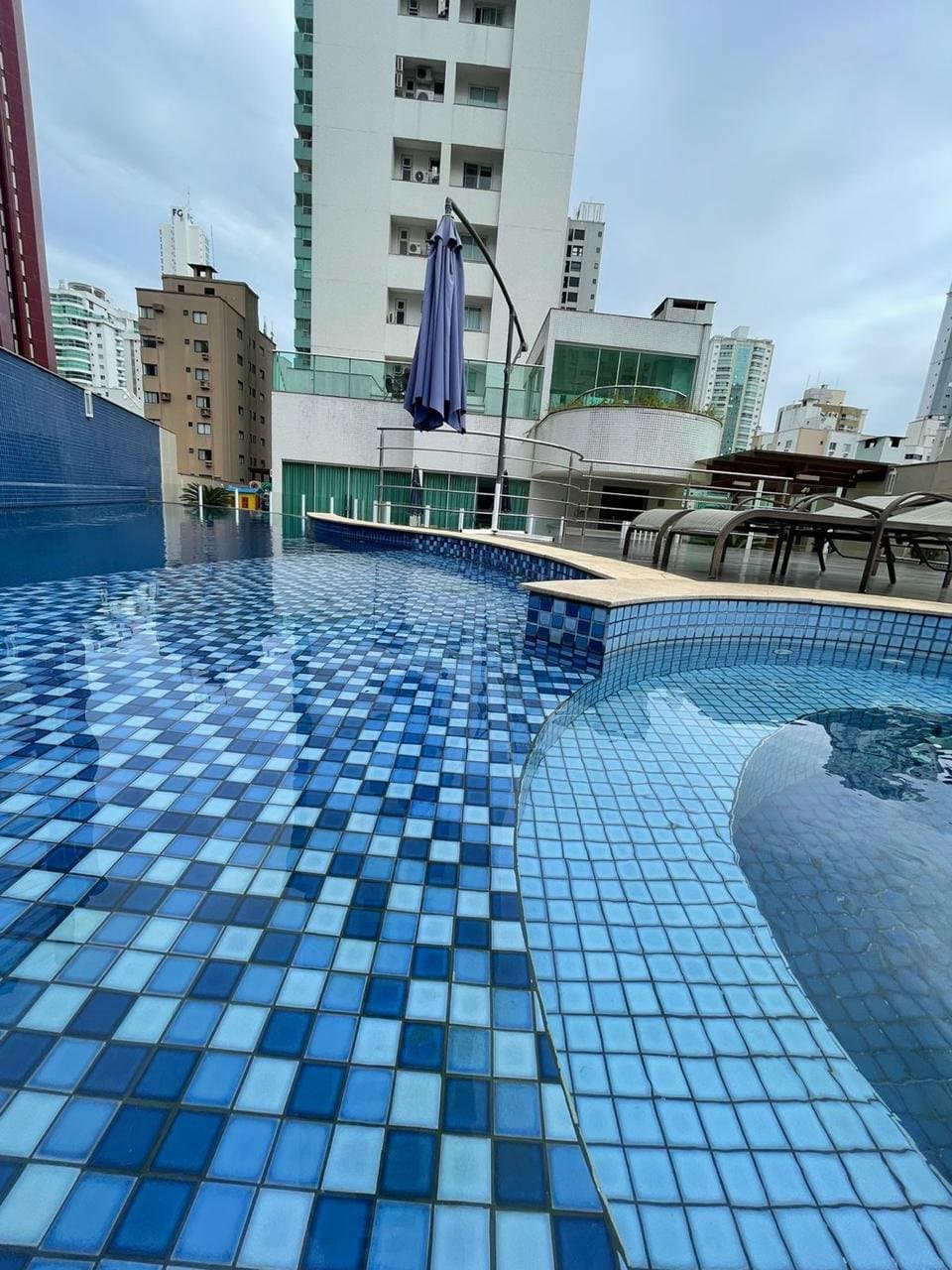 Apartamento de 3 quartos com 3 suítes e 154 m² em Bal. Camboriú