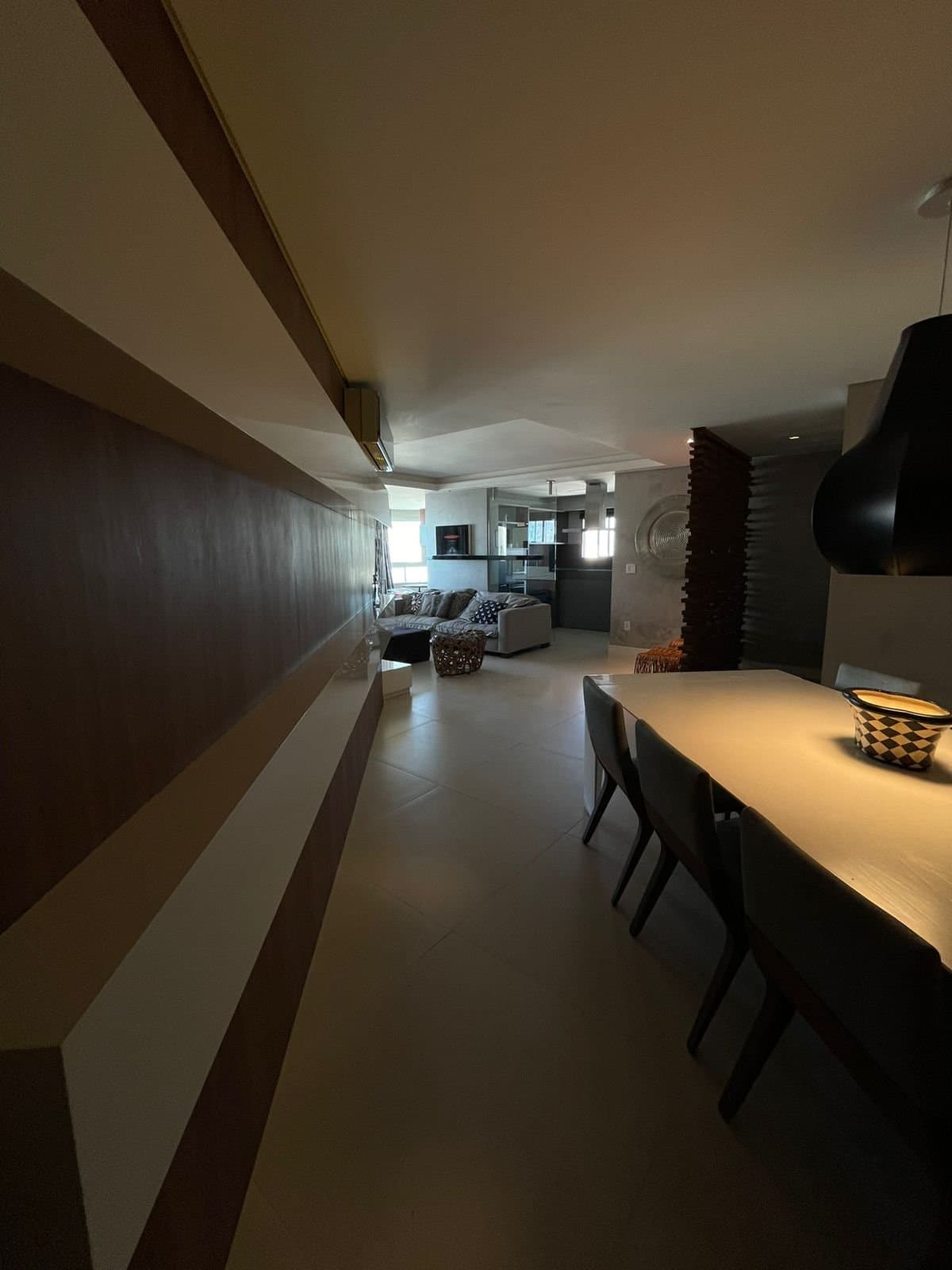 Apartamento de 3 quartos com 3 suítes e 154 m² em Bal. Camboriú