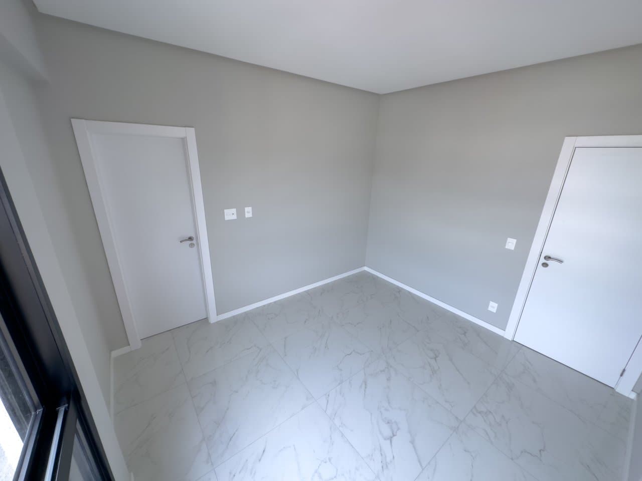 Apartamento de 3 quartos com 3 suítes e 139 m² em Bal. Camboriú