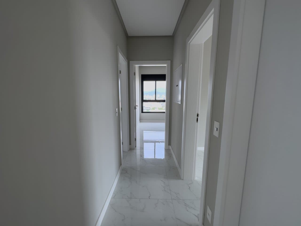 Apartamento de 3 quartos com 3 suítes e 139 m² em Bal. Camboriú