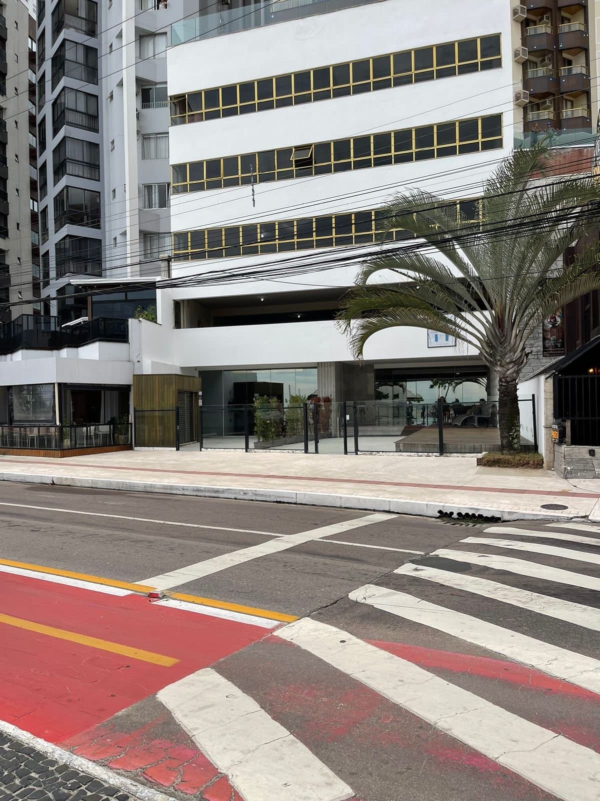 Sala Comercial 275 m² em Bal. Camboriú