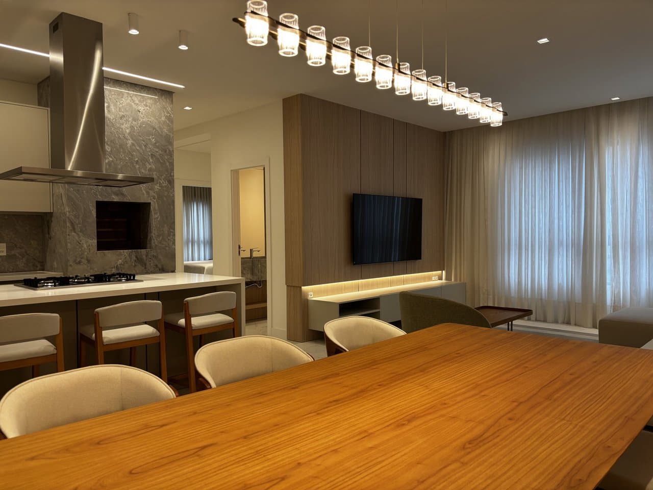 Apartamento de 3 quartos com 3 suítes e 136 m² em Bal. Camboriú