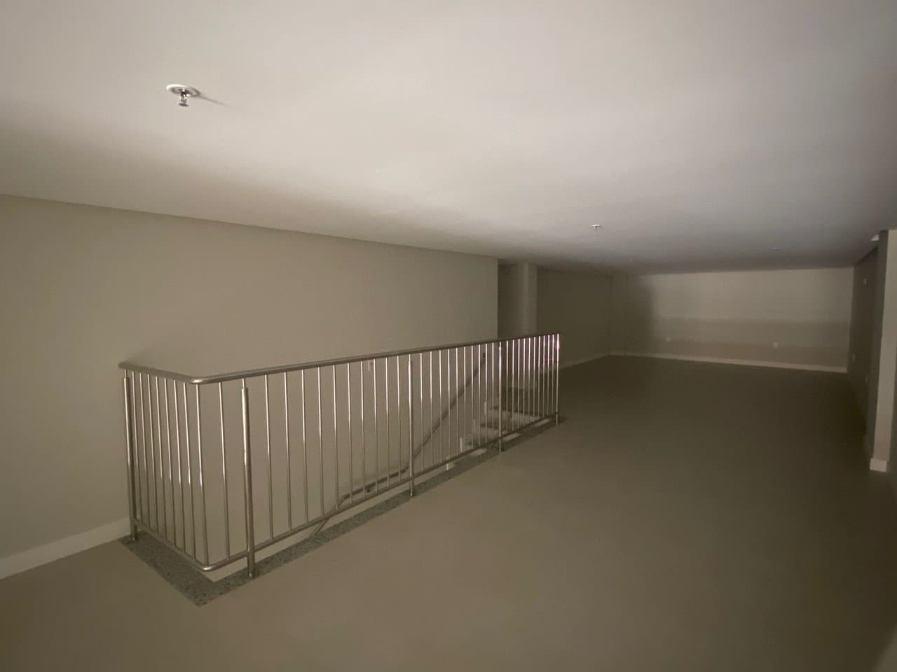 Sala Comercial 160 m² em Bal. Camboriú