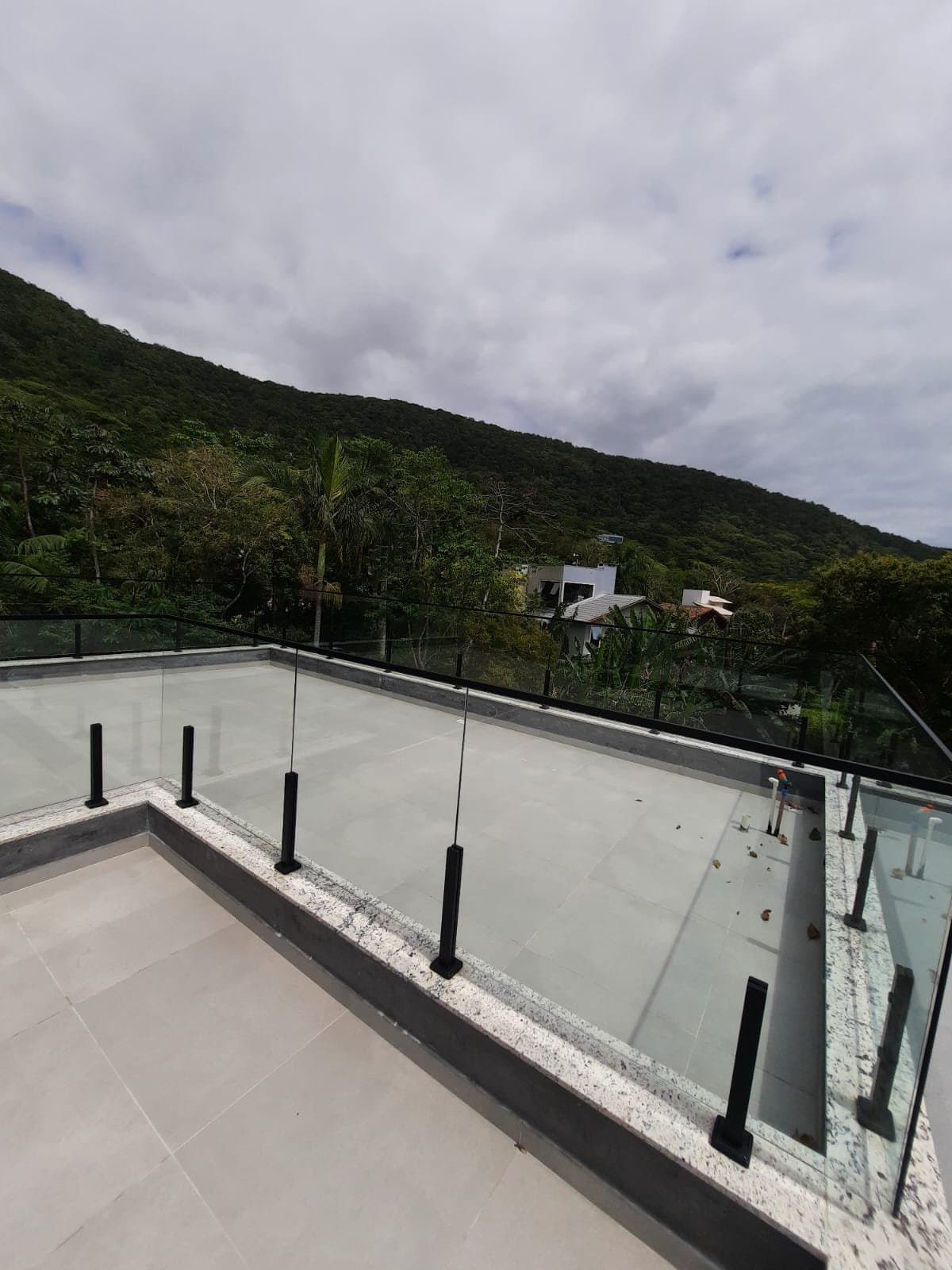 Casa de 3 quartos com 3 suítes e 258 m² em Bal. Camboriú