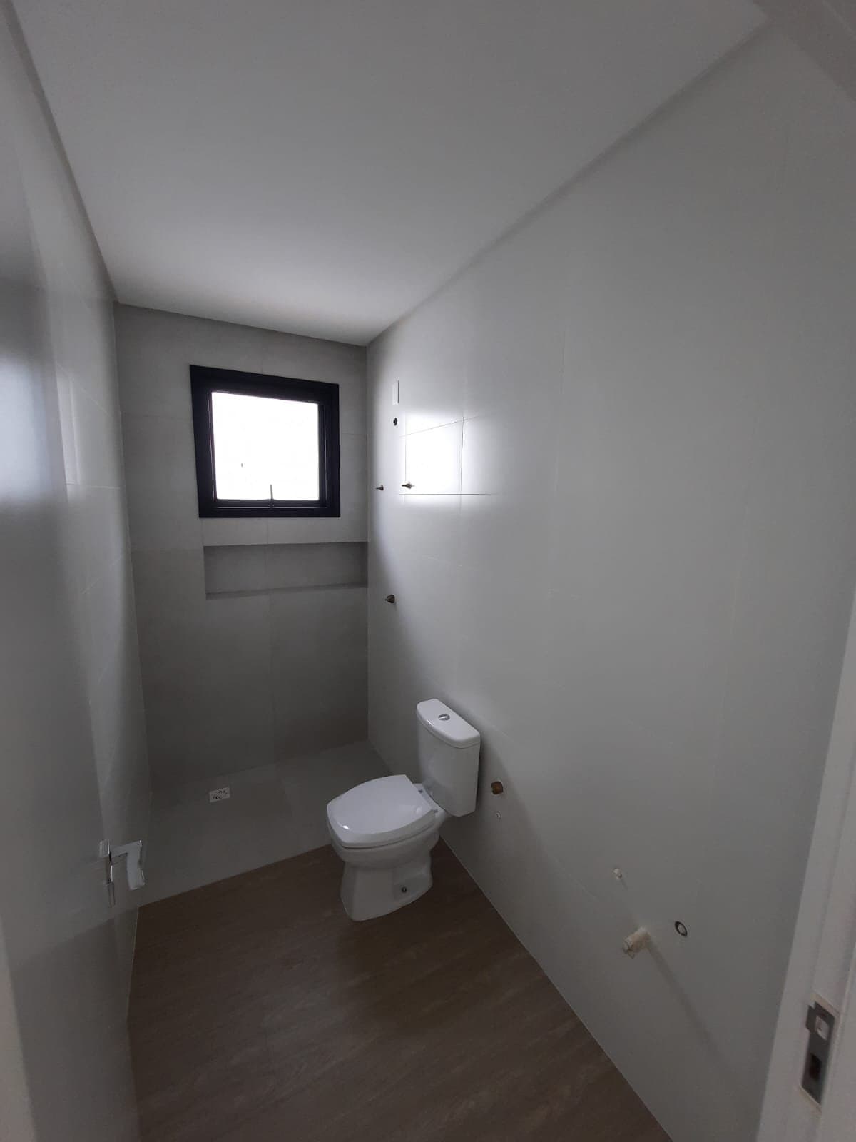 Casa de 3 quartos com 3 suítes e 258 m² em Bal. Camboriú