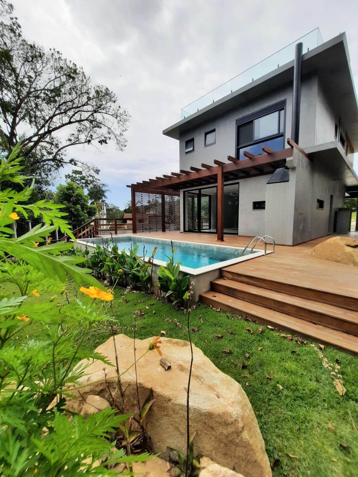 Casa de 3 quartos com 3 suítes e 258 m² em Bal. Camboriú