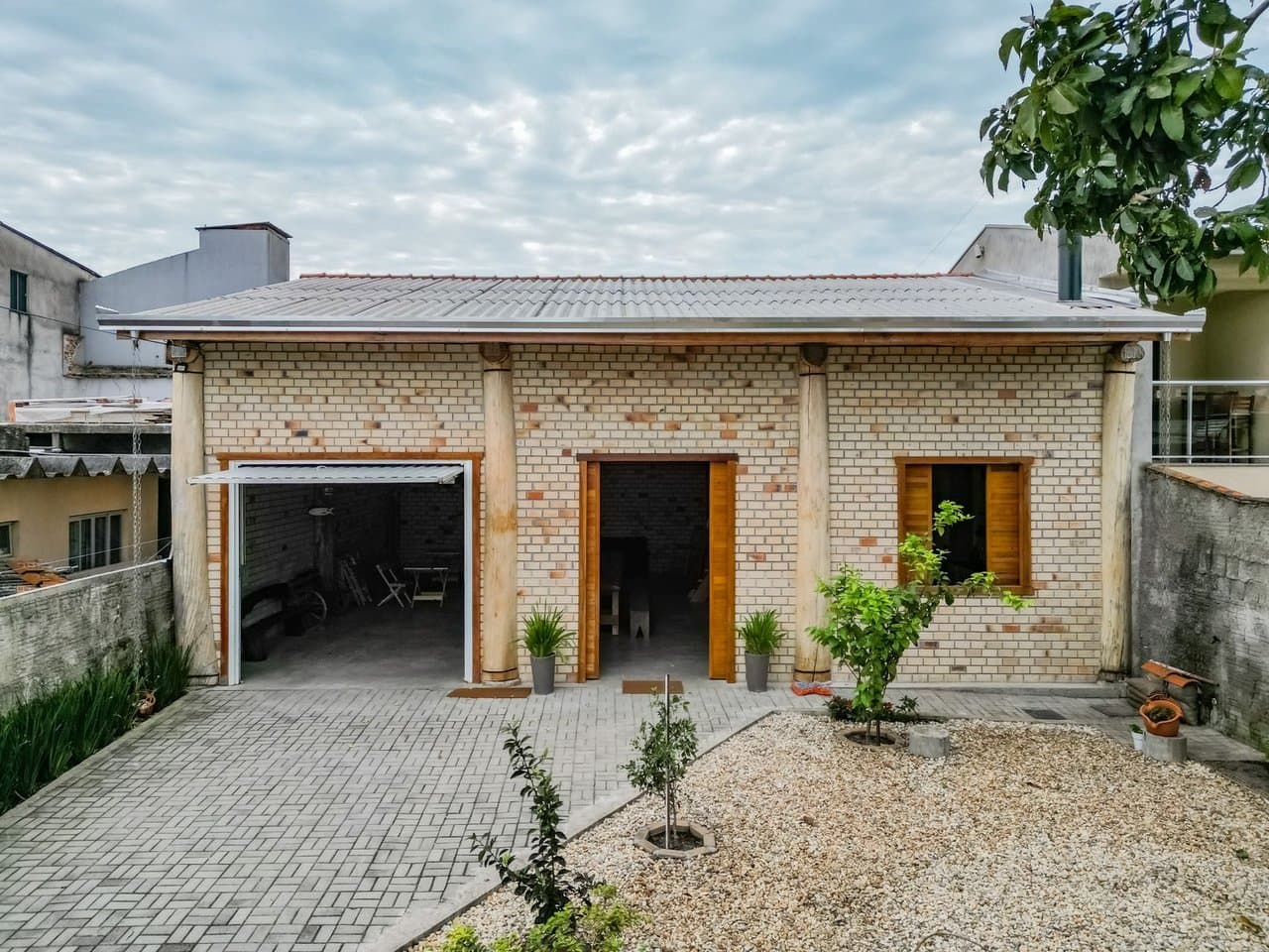 Shed 140 m² em Jardim Iate Clube, Bal. Camboriú