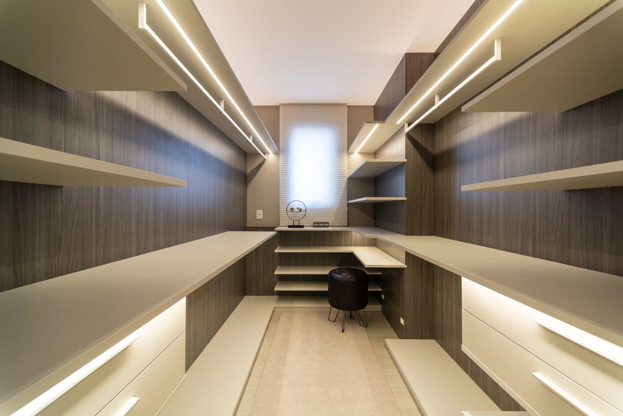 Apartamento de 4 quartos com 4 suítes e 237 m² em Centro, Bal. Camboriú