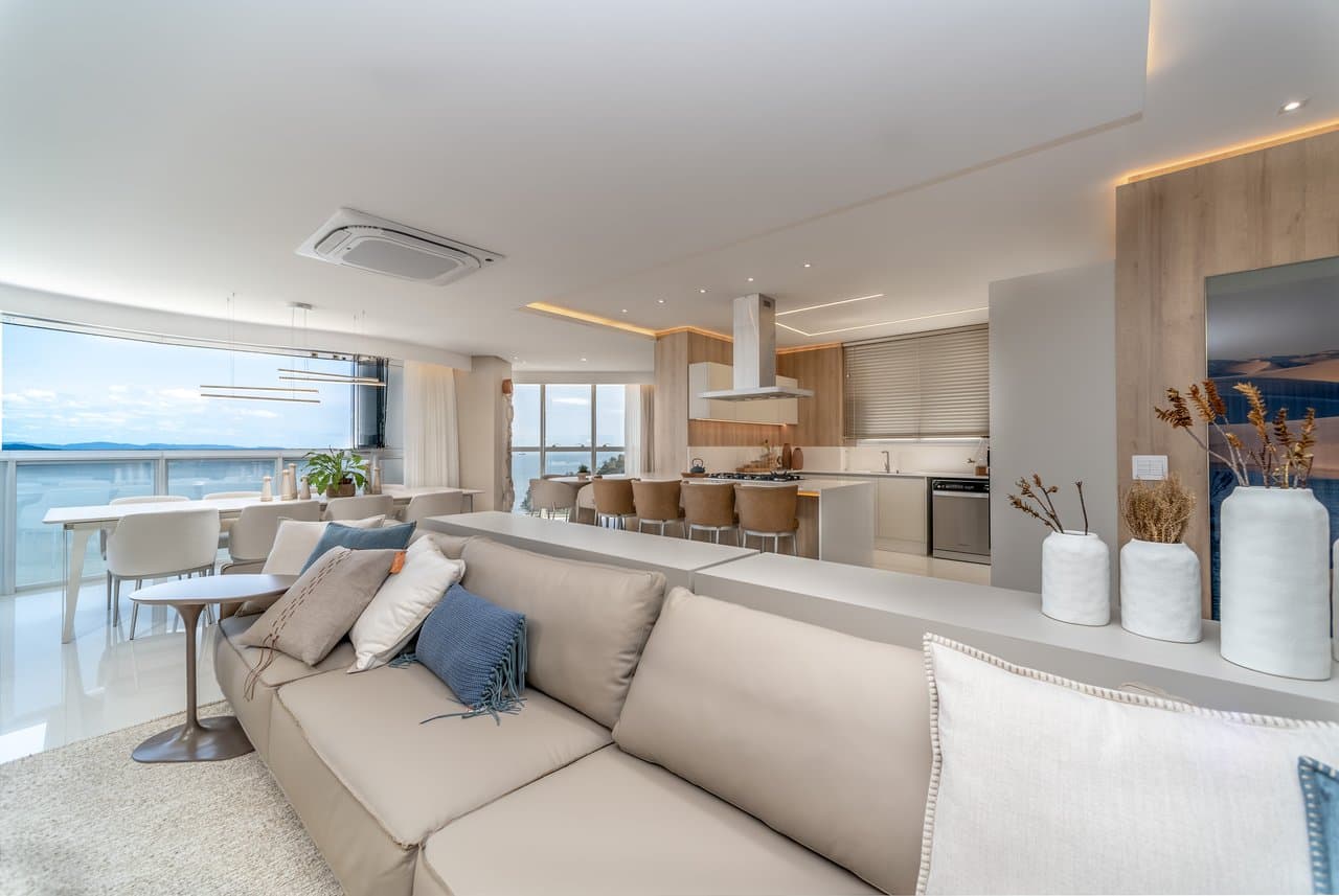 Apartamento de 4 quartos com 4 suítes e 233 m² em Centro, Bal. Camboriú