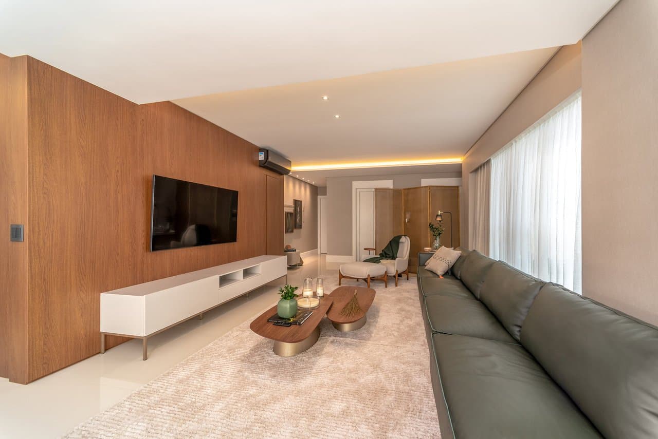 Apartamento de 4 quartos com 4 suítes e 237 m² em Centro, Bal. Camboriú
