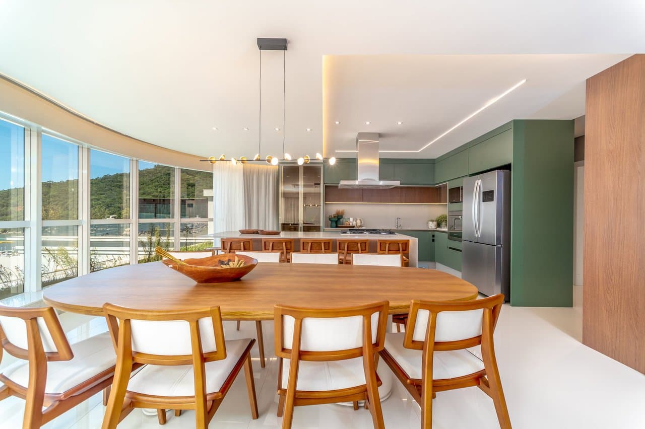 Apartamento de 4 quartos com 4 suítes e 237 m² em Centro, Bal. Camboriú