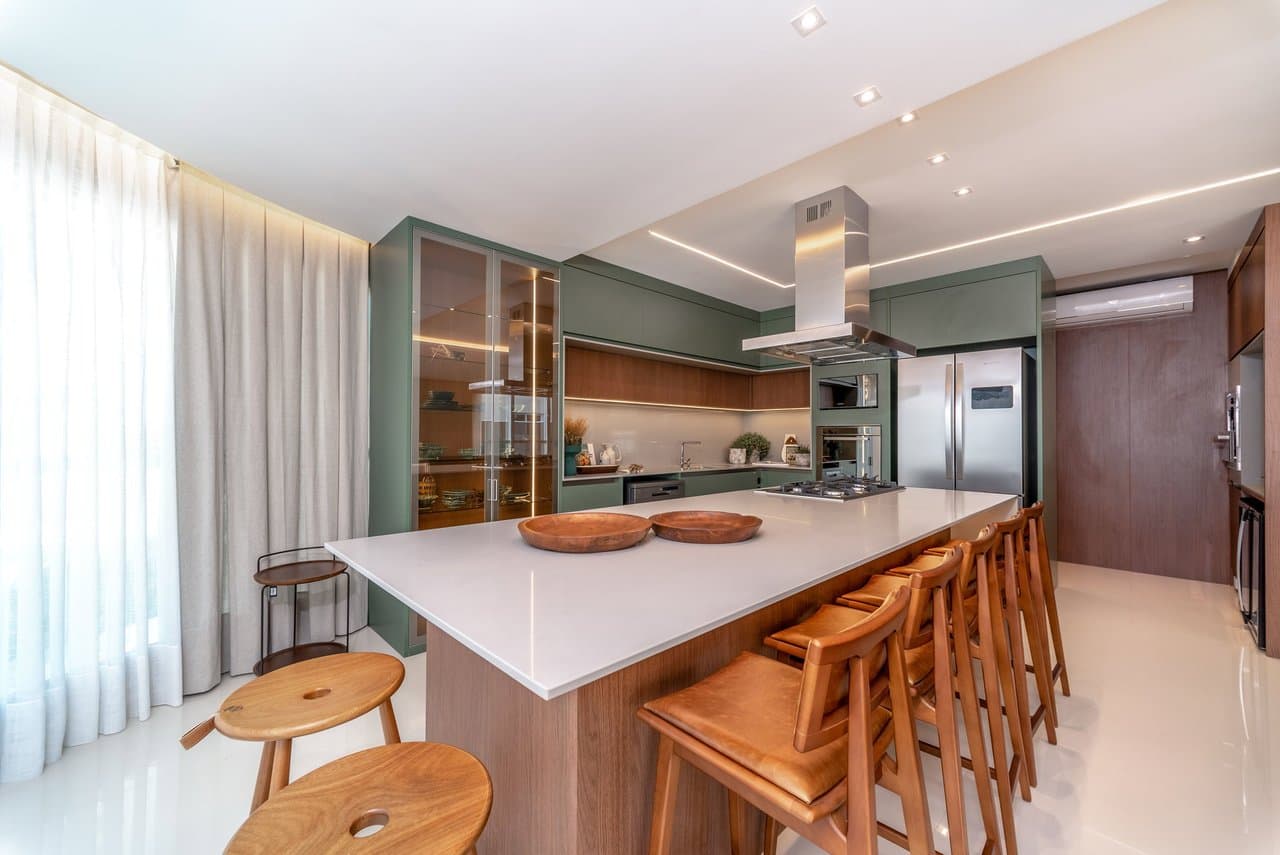 Apartamento de 4 quartos com 4 suítes e 237 m² em Centro, Bal. Camboriú