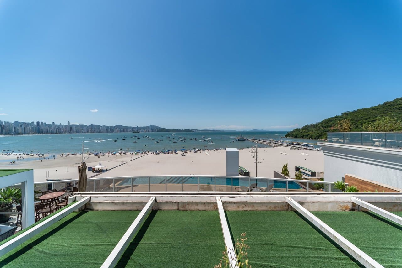 Apartamento de 4 quartos com 4 suítes e 237 m² em Centro, Bal. Camboriú