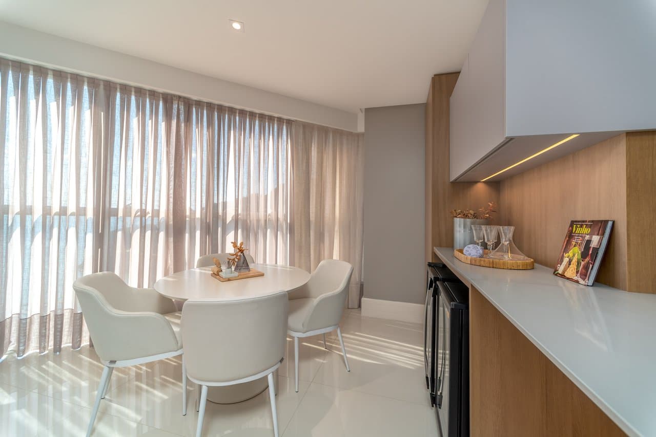 Apartamento de 4 quartos com 4 suítes e 233 m² em Centro, Bal. Camboriú