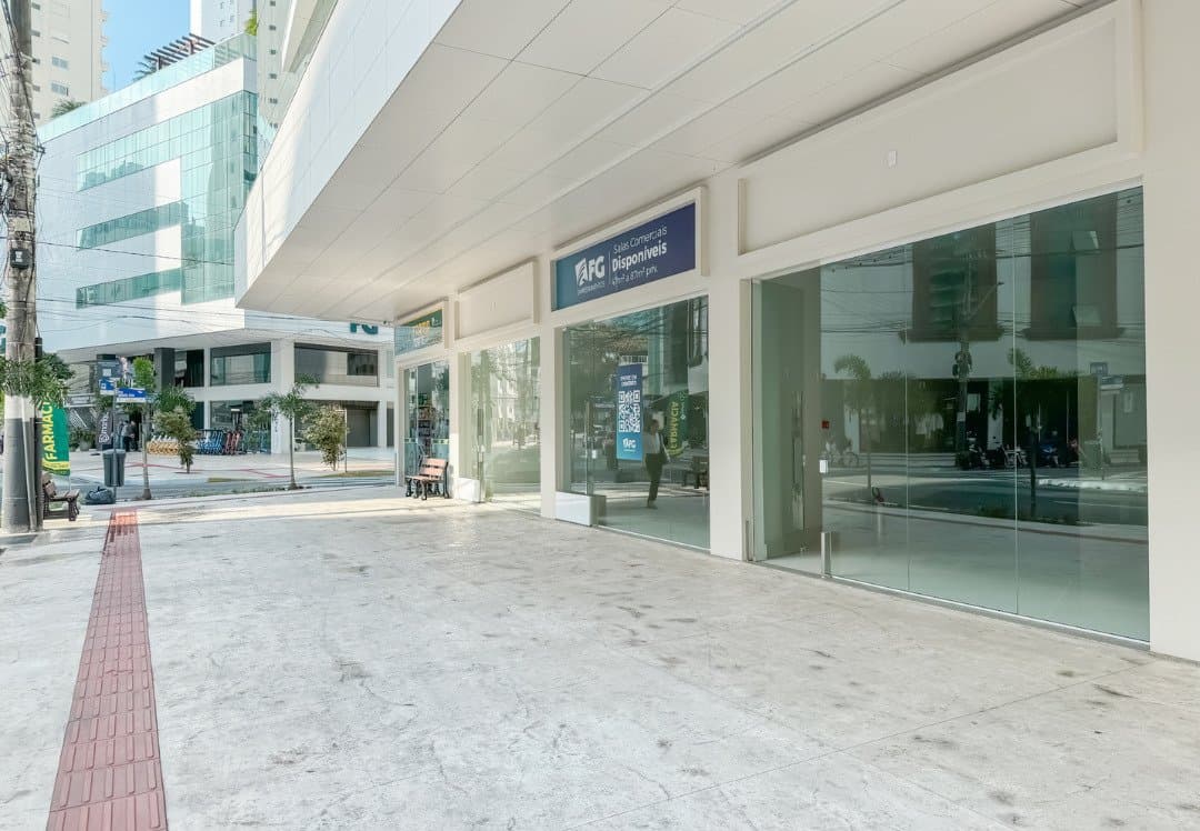 Sala Comercial 81 m² em Pioneiros, Bal. Camboriú