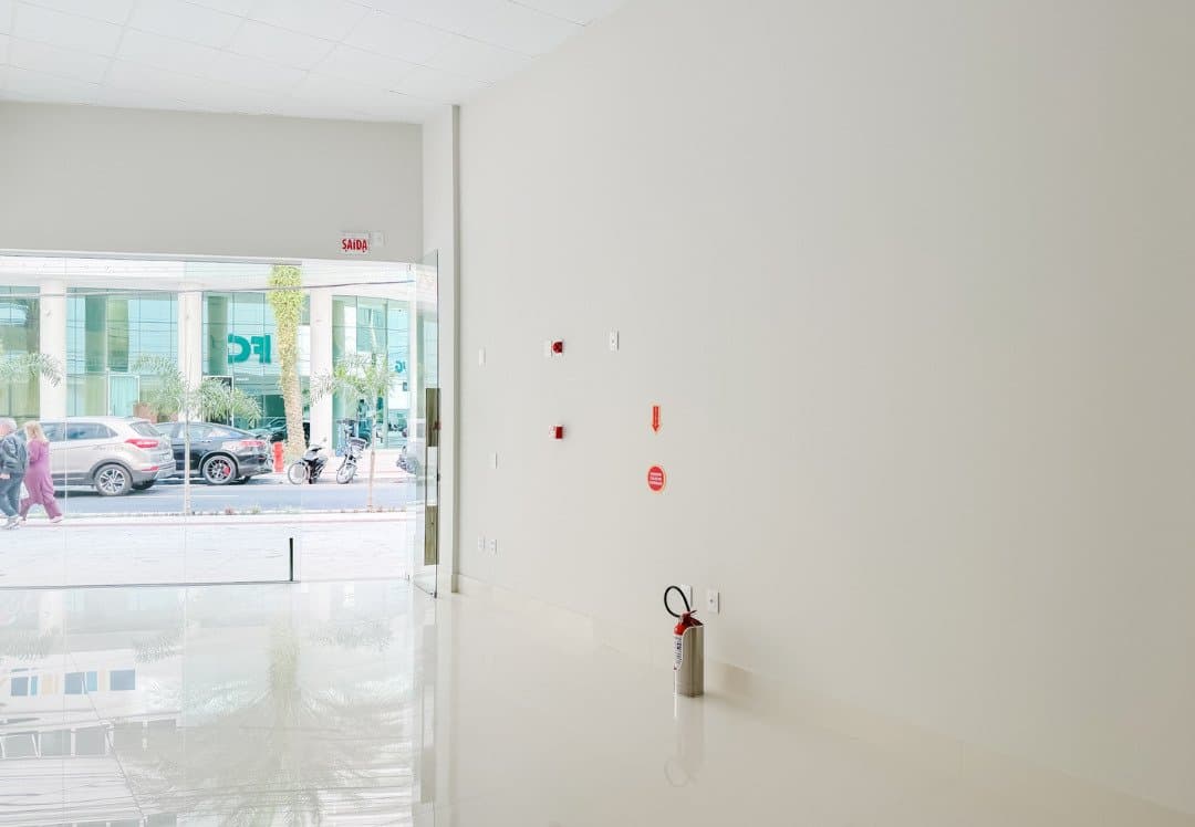 Sala Comercial 81 m² em Pioneiros, Bal. Camboriú