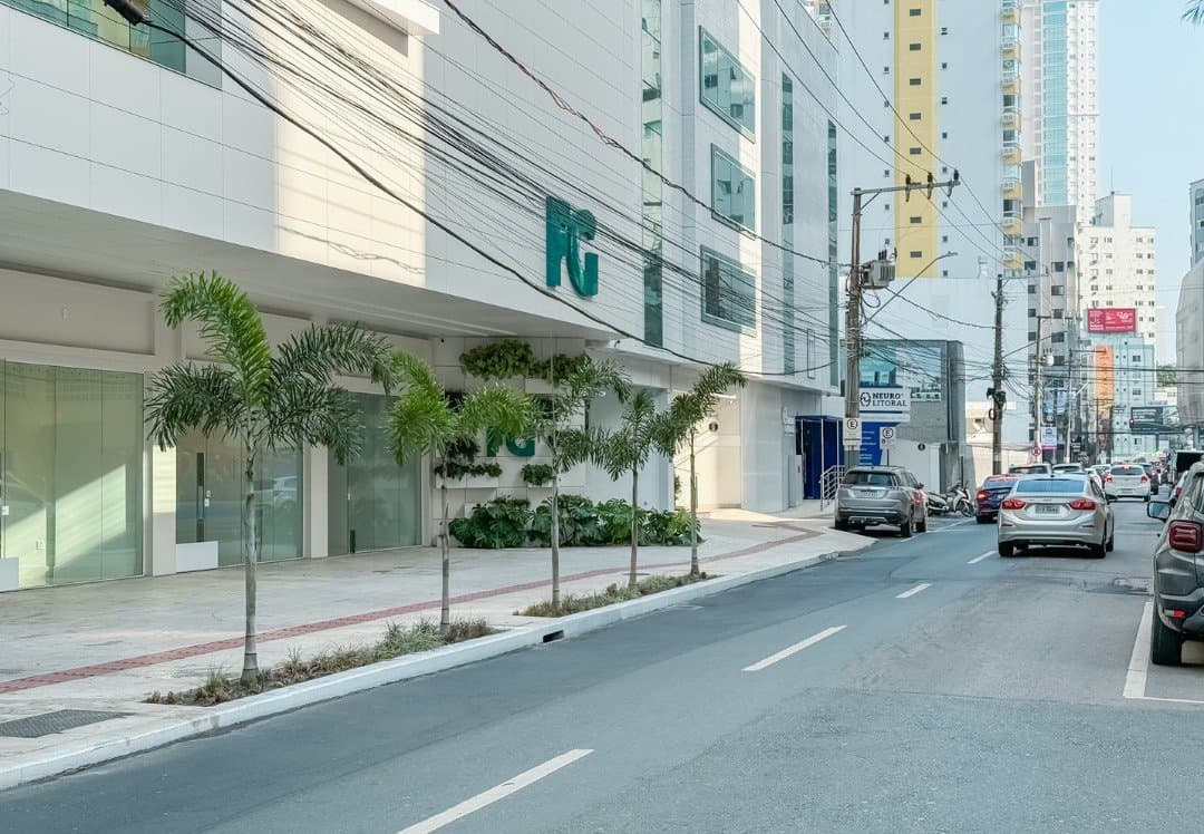 Sala Comercial 86 m² em Pioneiros, Bal. Camboriú