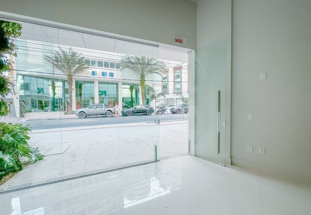 Sala Comercial 86 m² em Pioneiros, Bal. Camboriú