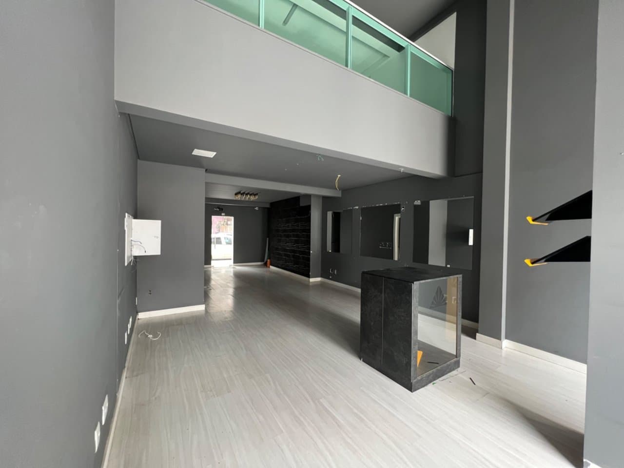 Sala Comercial 101 m² em Centro, Bal. Camboriú