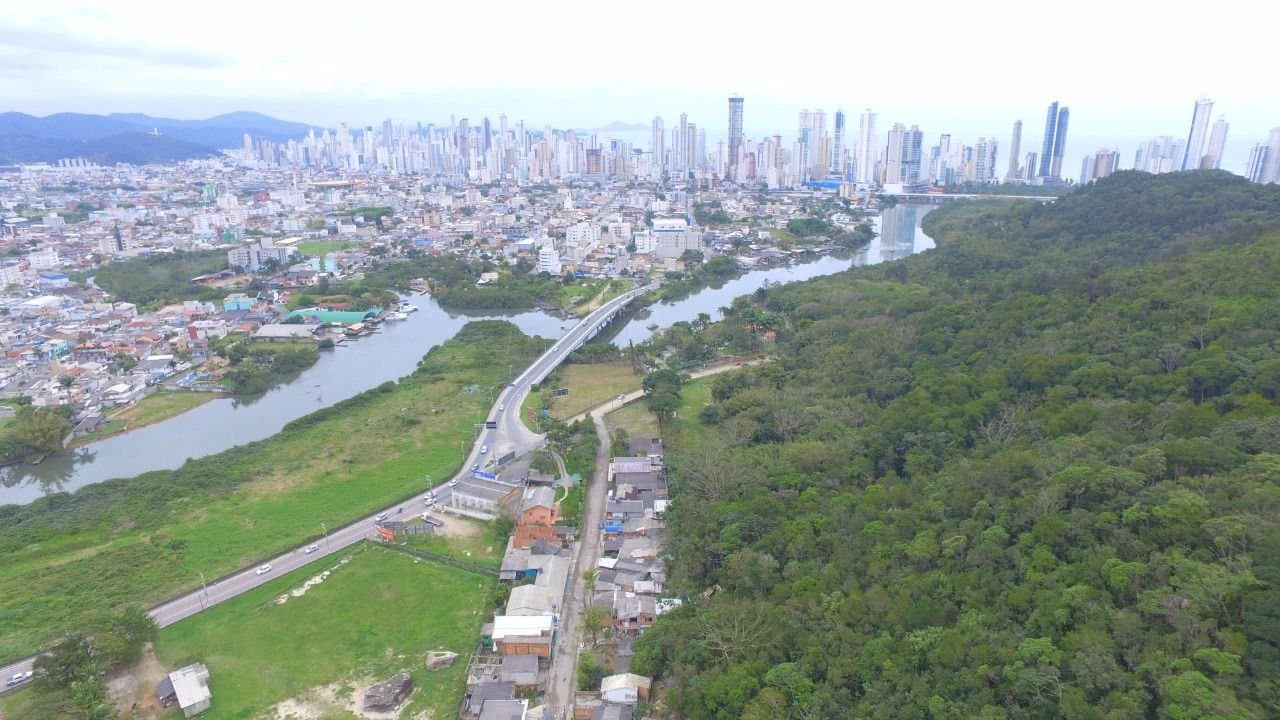 Terreno 32 m² em Nova Esperança/Barranco, Bal. Camboriú