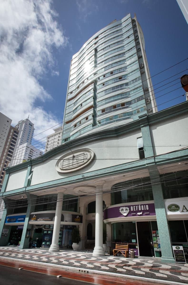 Sala Comercial 379 m² em Centro, Bal. Camboriú