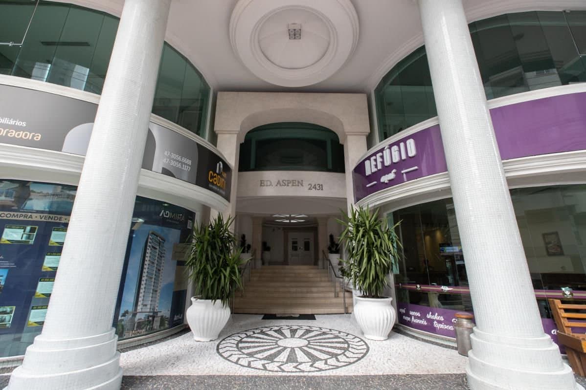 Sala Comercial 379 m² em Centro, Bal. Camboriú