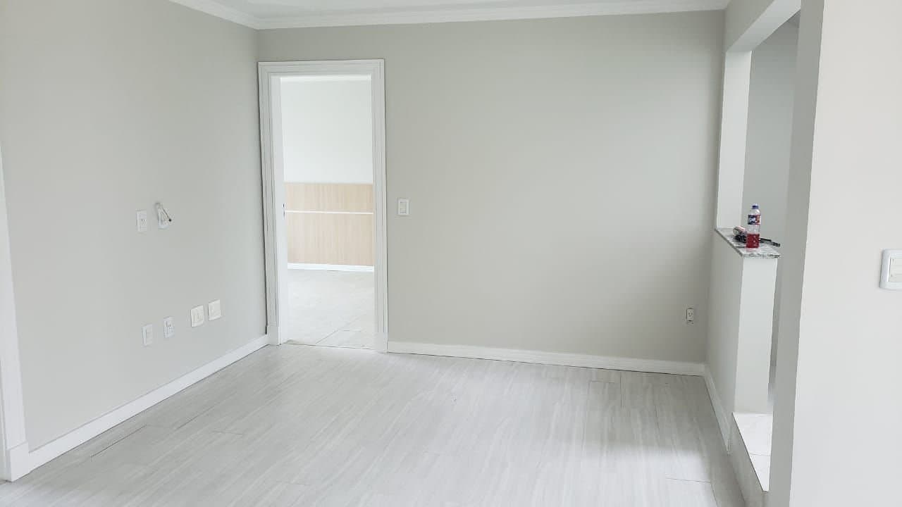 Casa de 5 quartos com 1 suíte e 325 m² em Nações, Bal. Camboriú