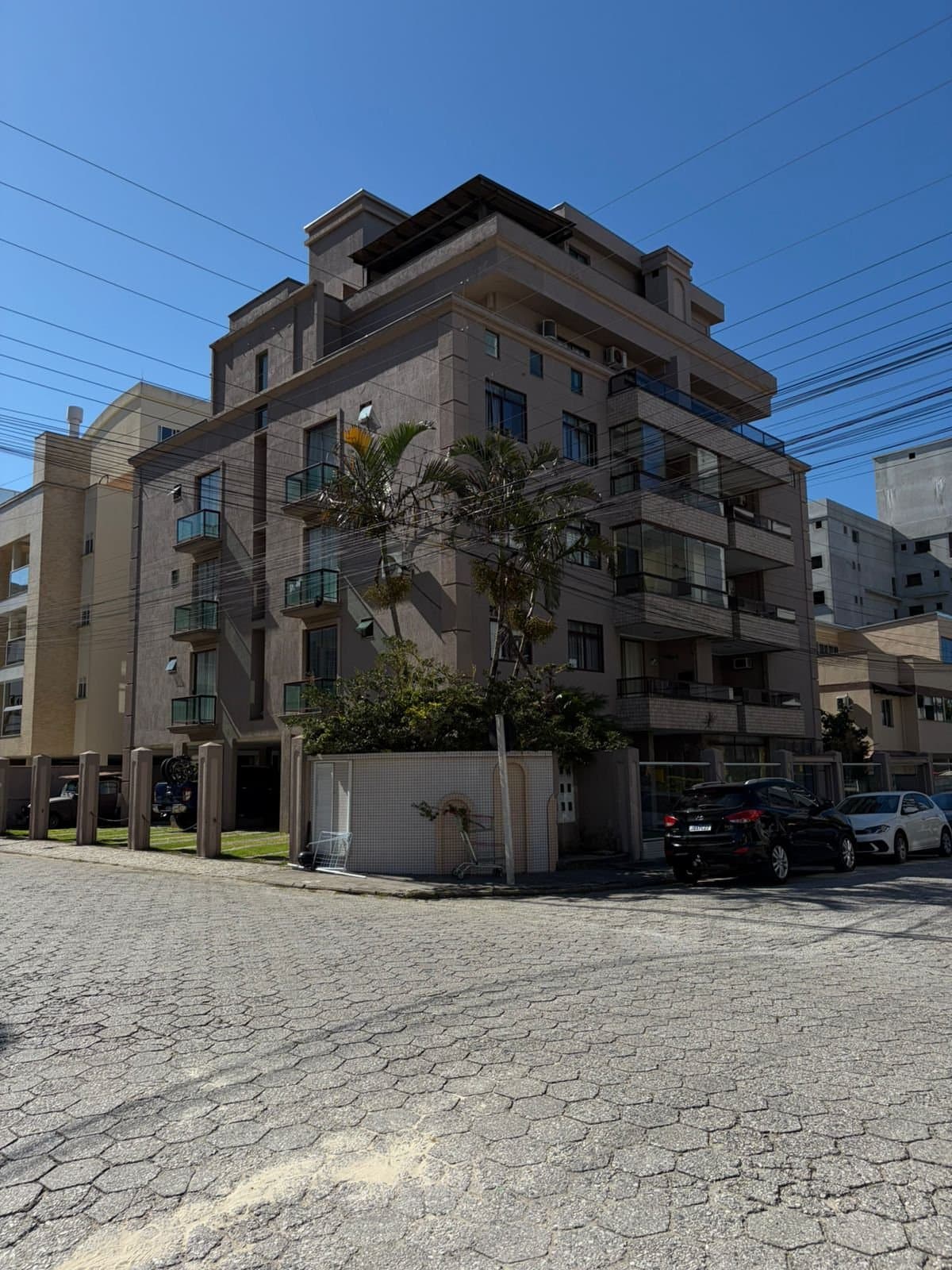 Cobertura de 1 quarto com 1 suíte e 64 m² em Bombinhas