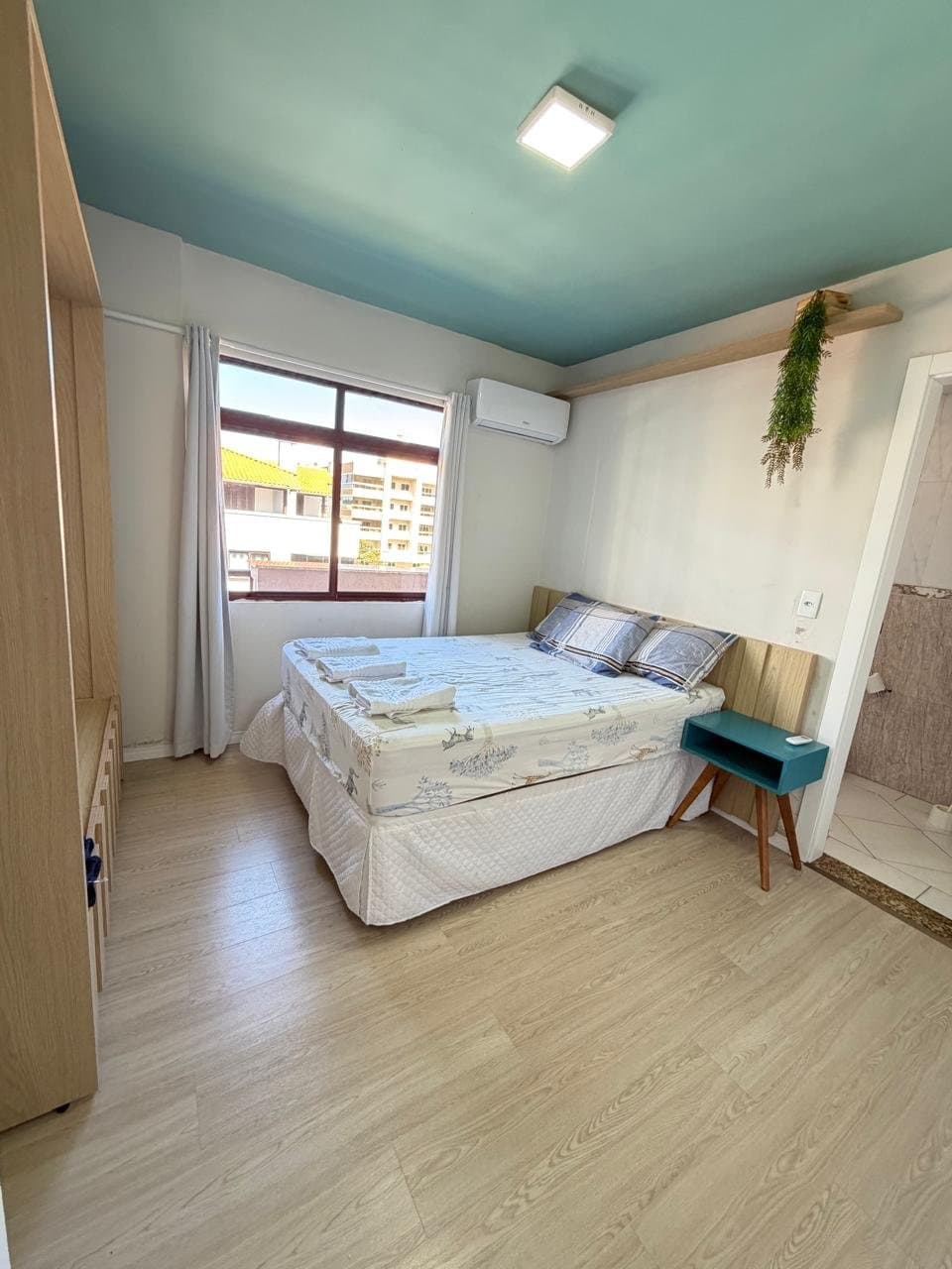 Cobertura de 1 quarto com 1 suíte e 64 m² em Bombinhas