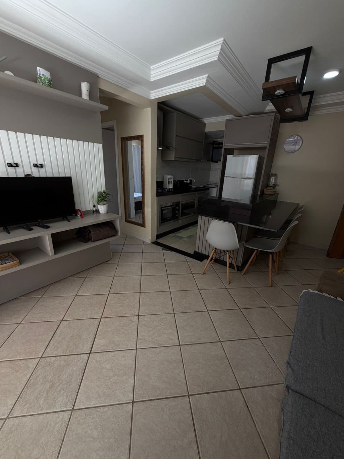 Apartamento de 2 quartos e 48 m² em Bombinhas