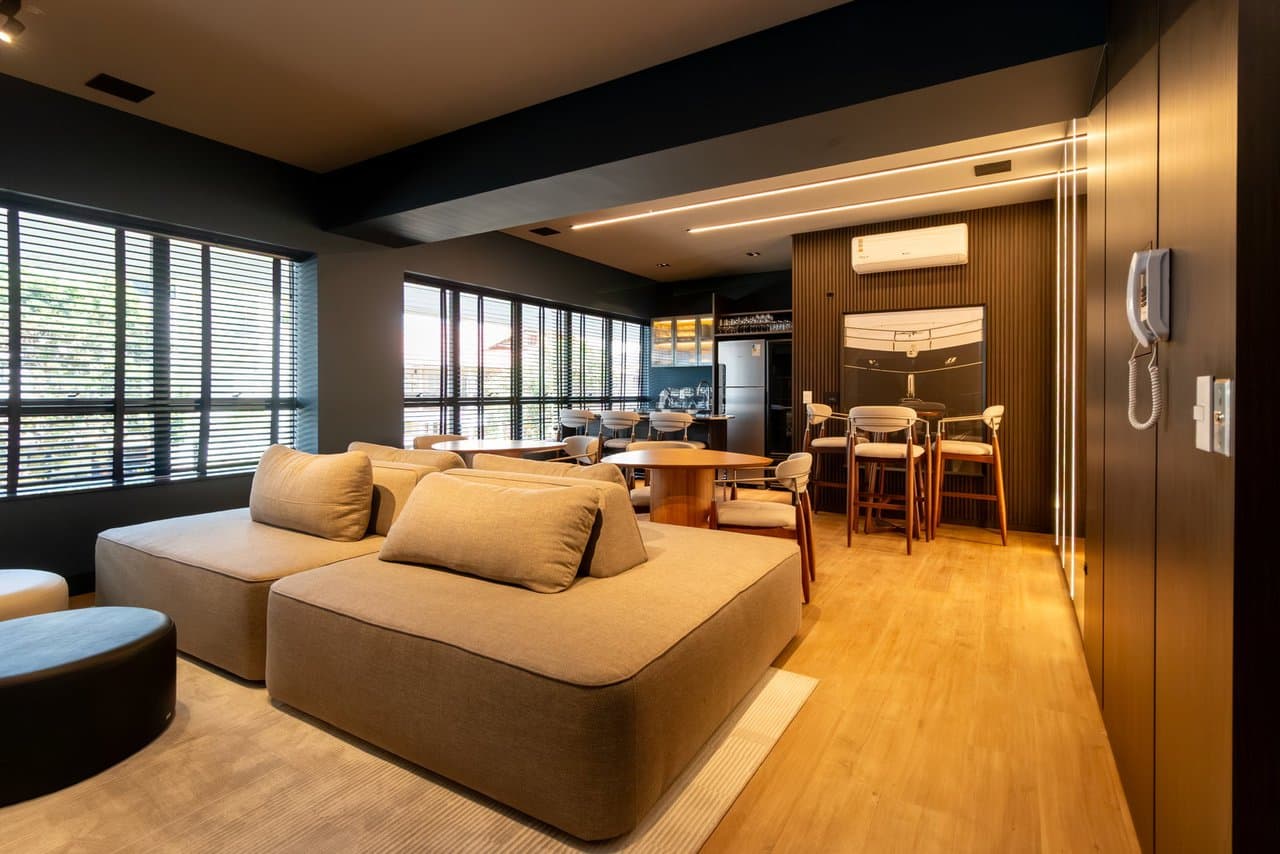 Apartamento de 4 quartos com 4 suítes e 230 m² em Bombinhas