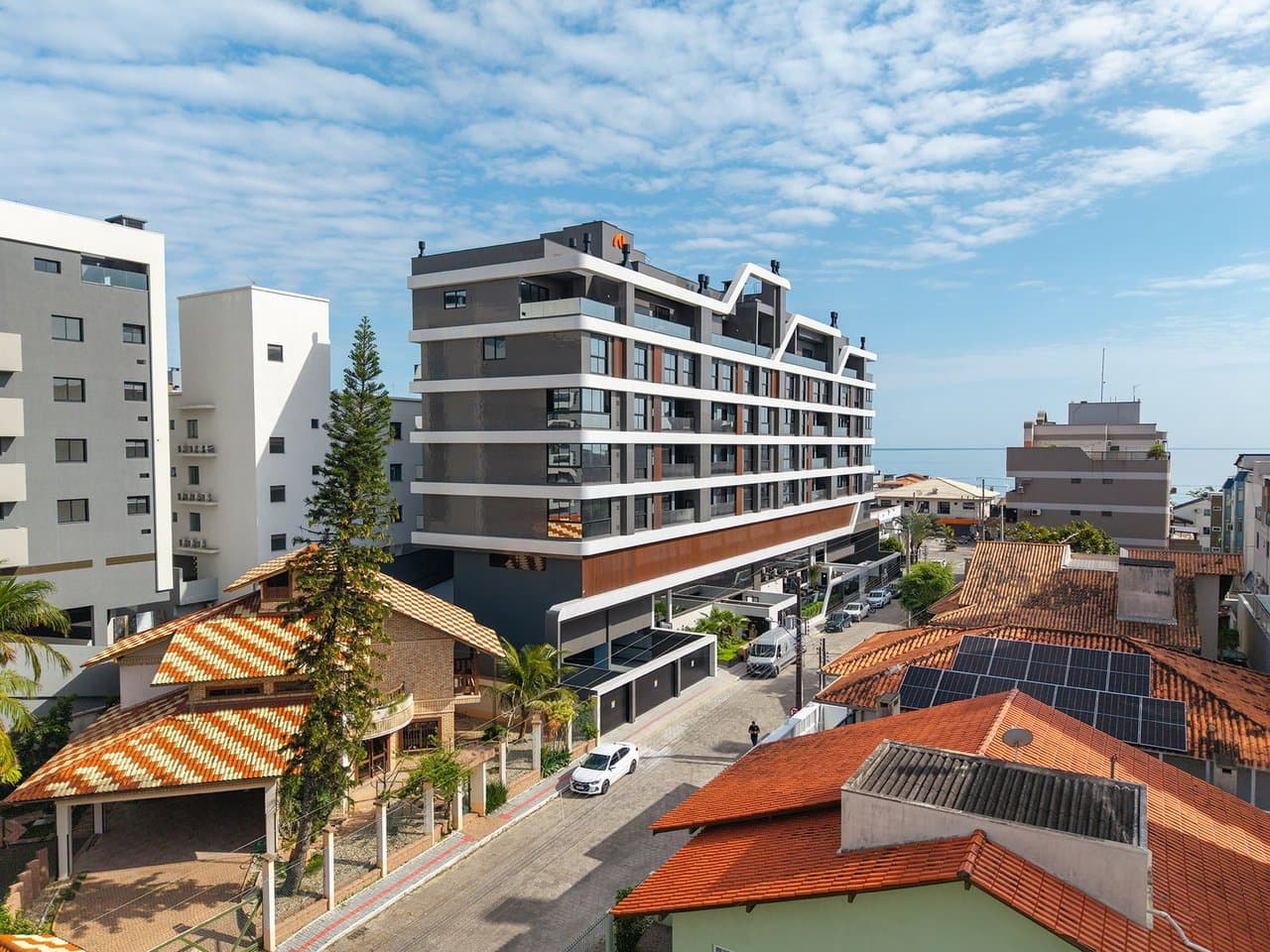 Apartamento de 4 quartos com 4 suítes e 210 m² em Bombinhas