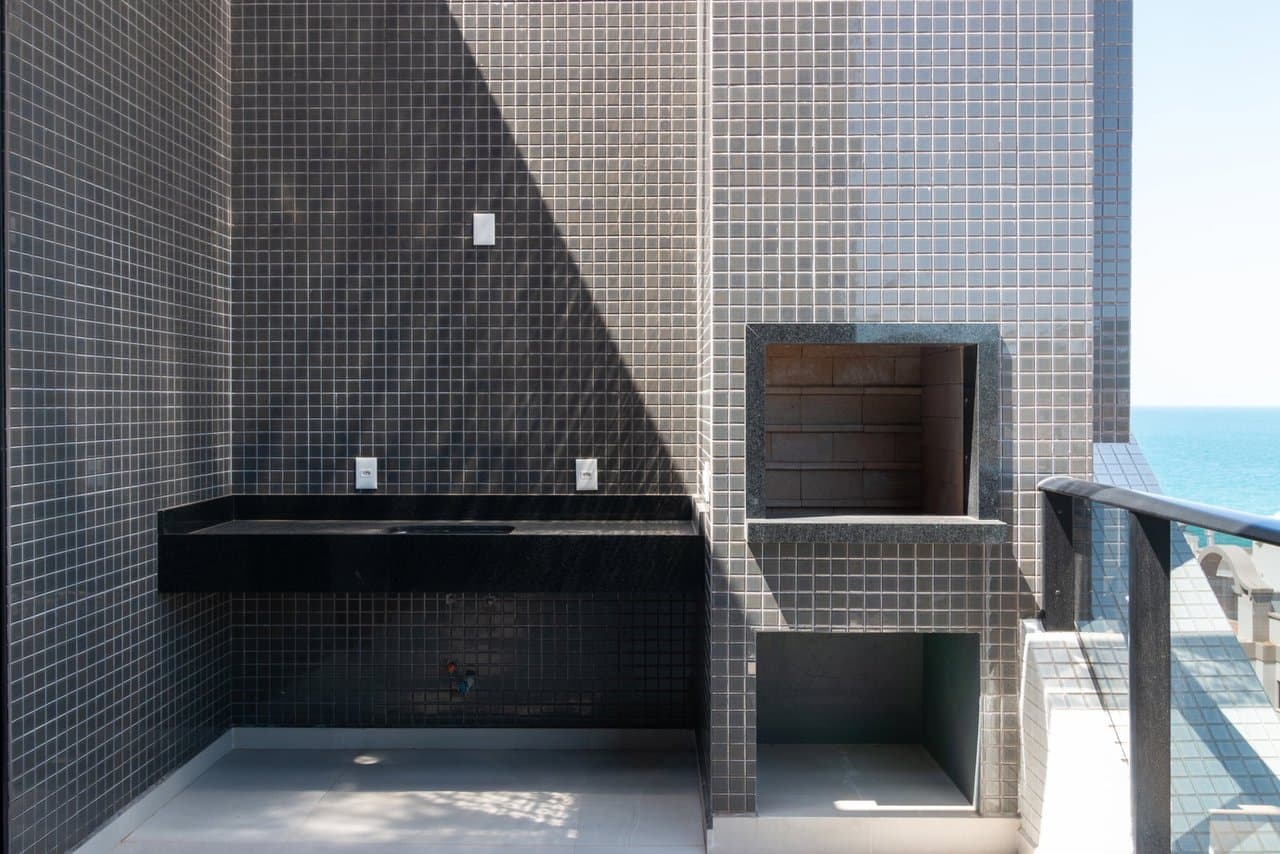 Apartamento de 4 quartos com 4 suítes e 210 m² em Bombinhas