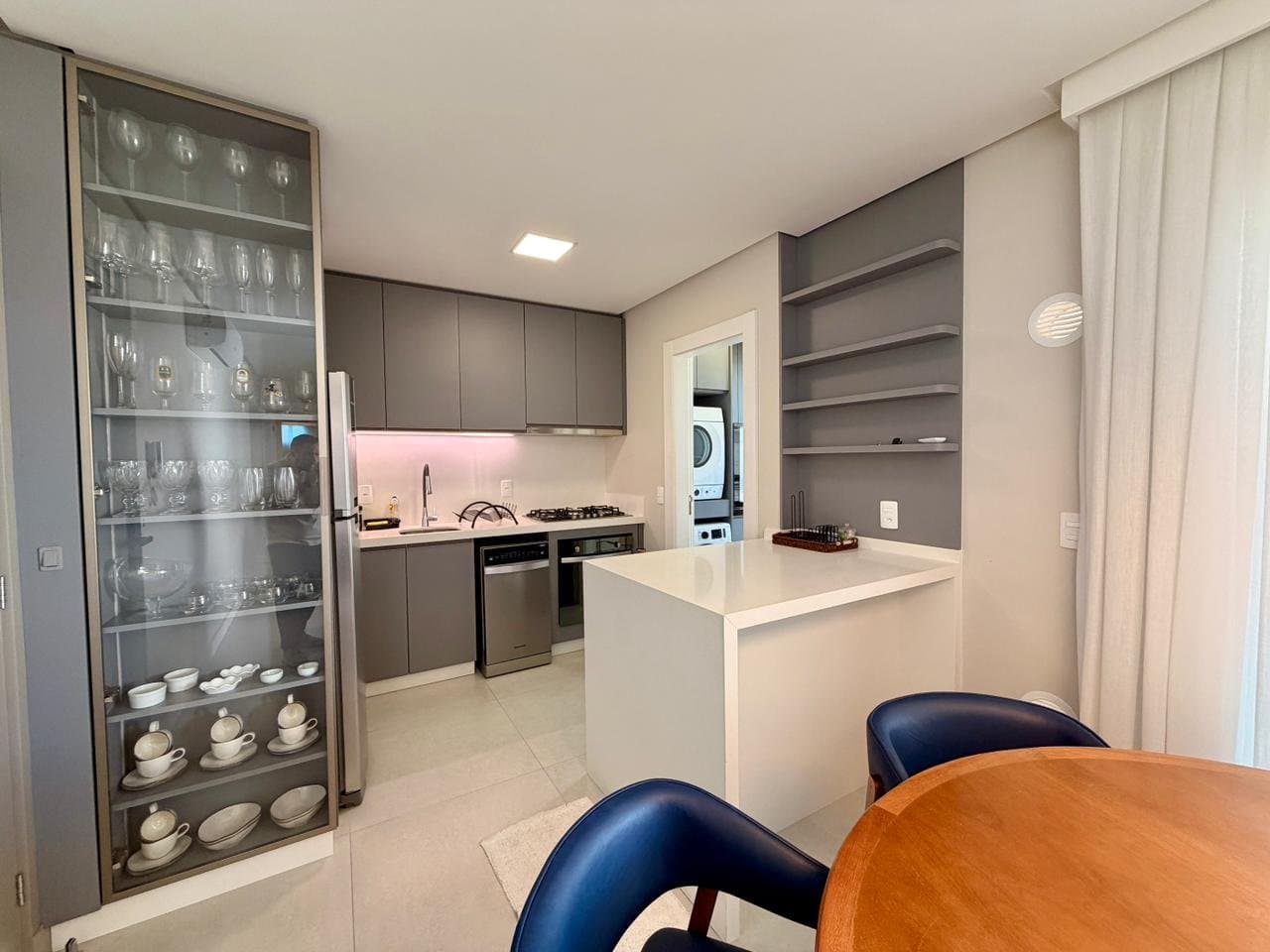 Apartamento de 3 quartos com 3 suítes e 101 m² em Bombinhas