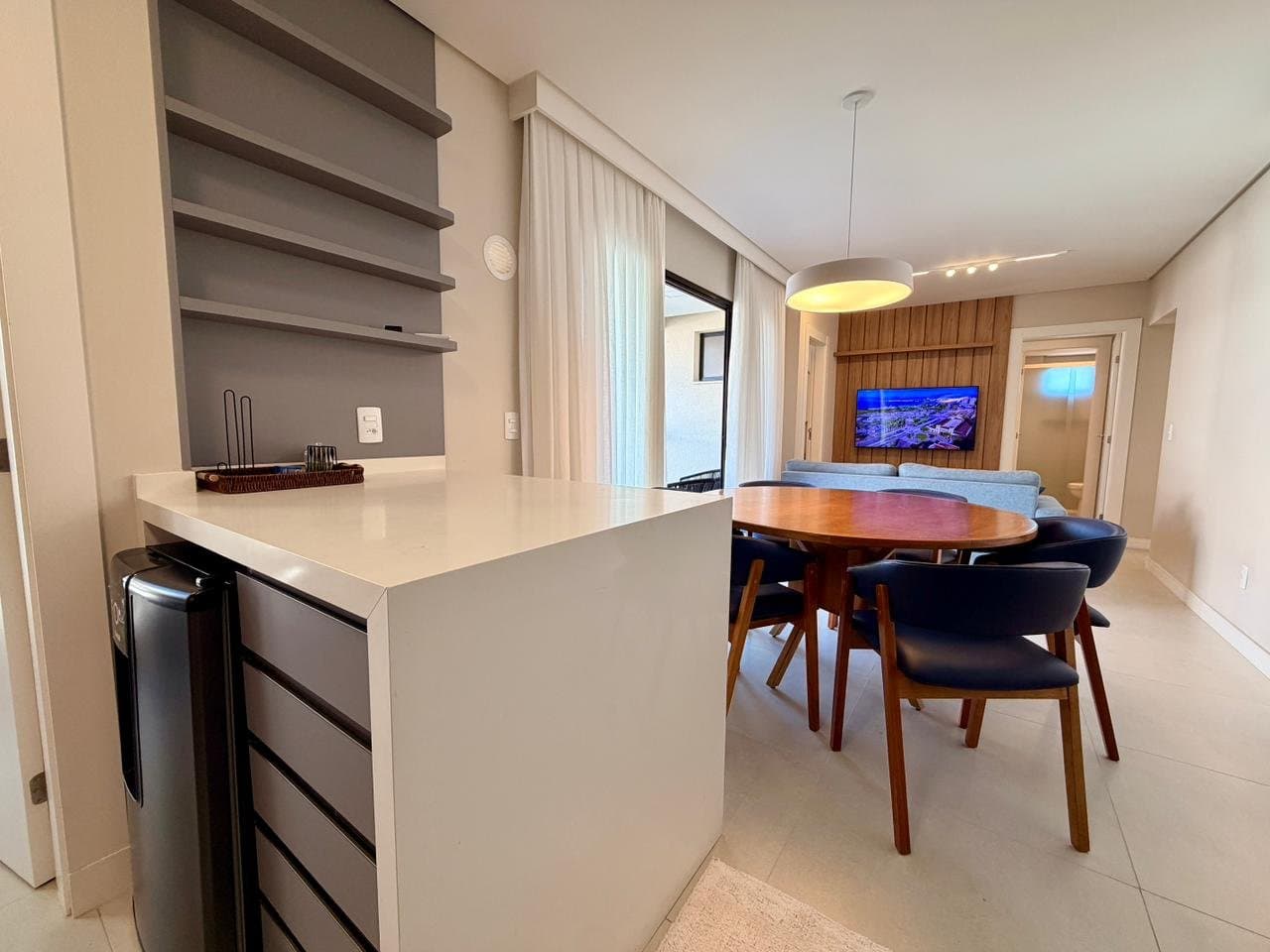 Apartamento de 3 quartos com 3 suítes e 101 m² em Bombinhas